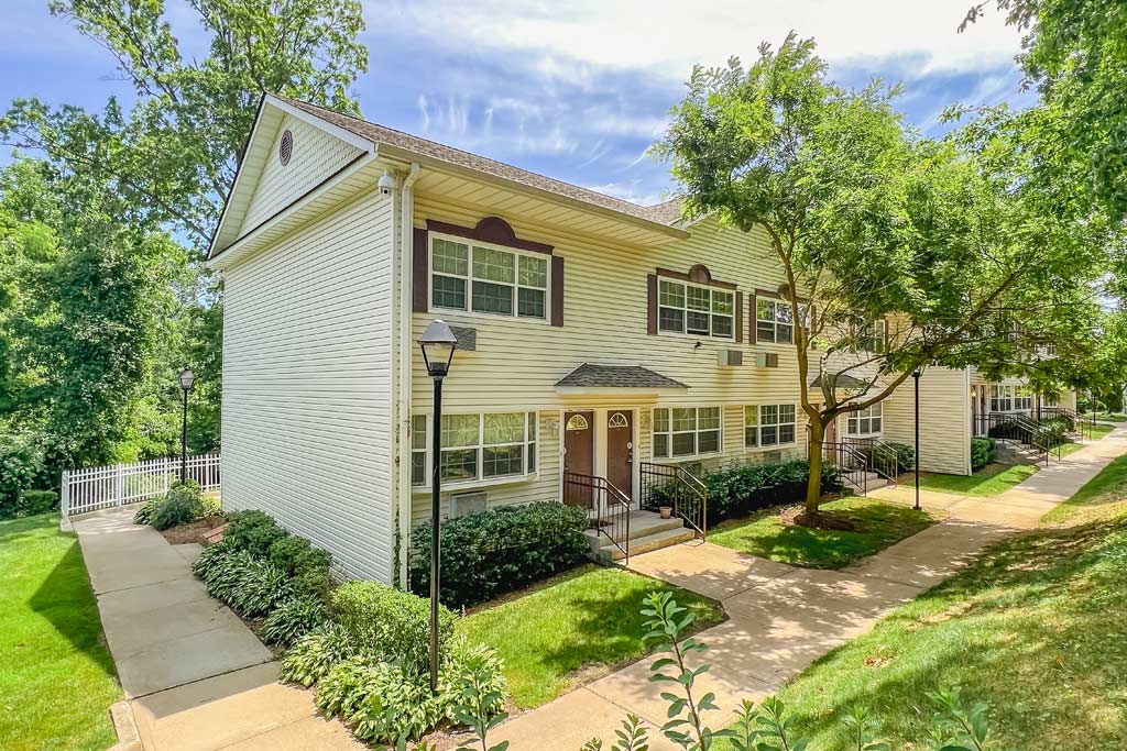 Affordable Apartments for Rent in Great Neck NY